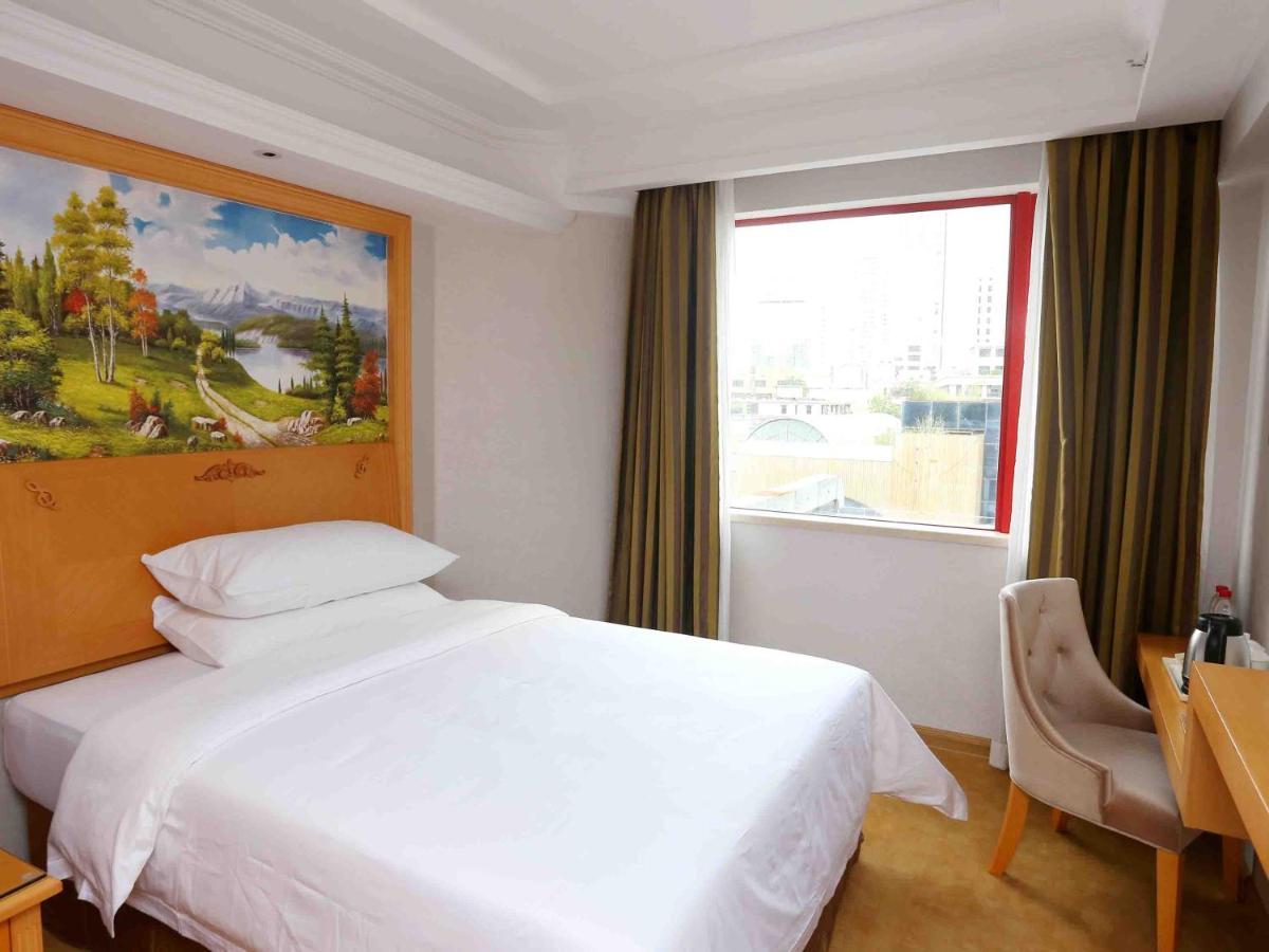 Vienna Hotel Zhongshan West District Exteriör bild