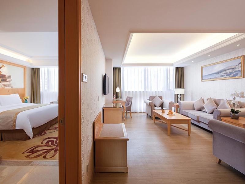 Vienna Hotel Zhongshan West District Exteriör bild